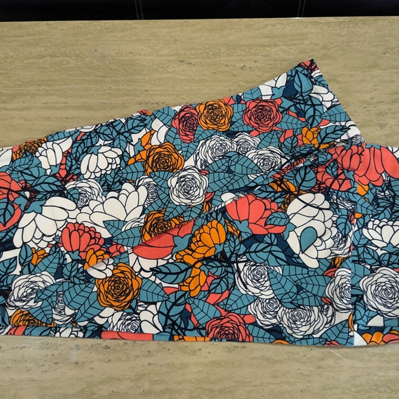 LuLaRoe Floral Leggings - Multicolor - Picture 1 of 1